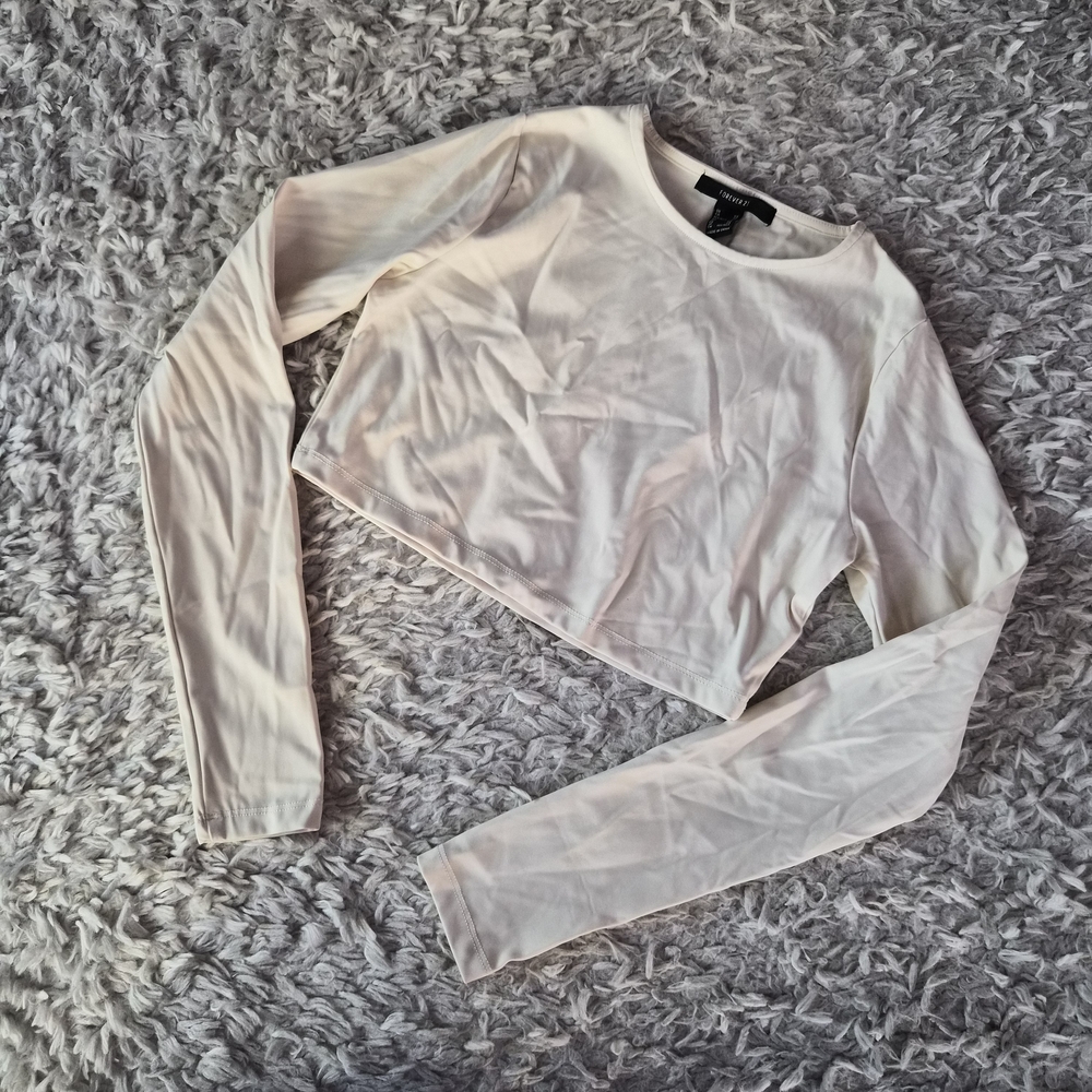 ☆5/$15☆Forever 21 Cream Long Sleeve Crop Top | XS | Stretchy Activewear Style